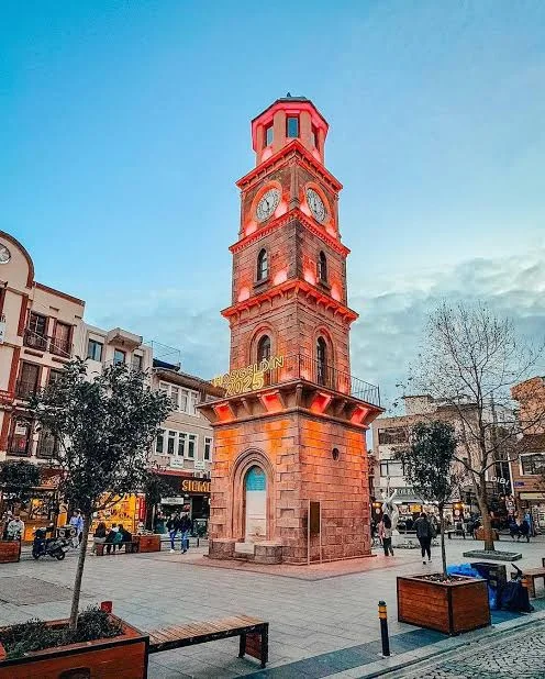 Saat Kulesi & Kordon